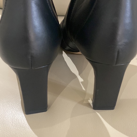 Jimmy Choo Black JC Gold Logo Leather Ankle Booties Size 7.5 - Picture 4 of 8